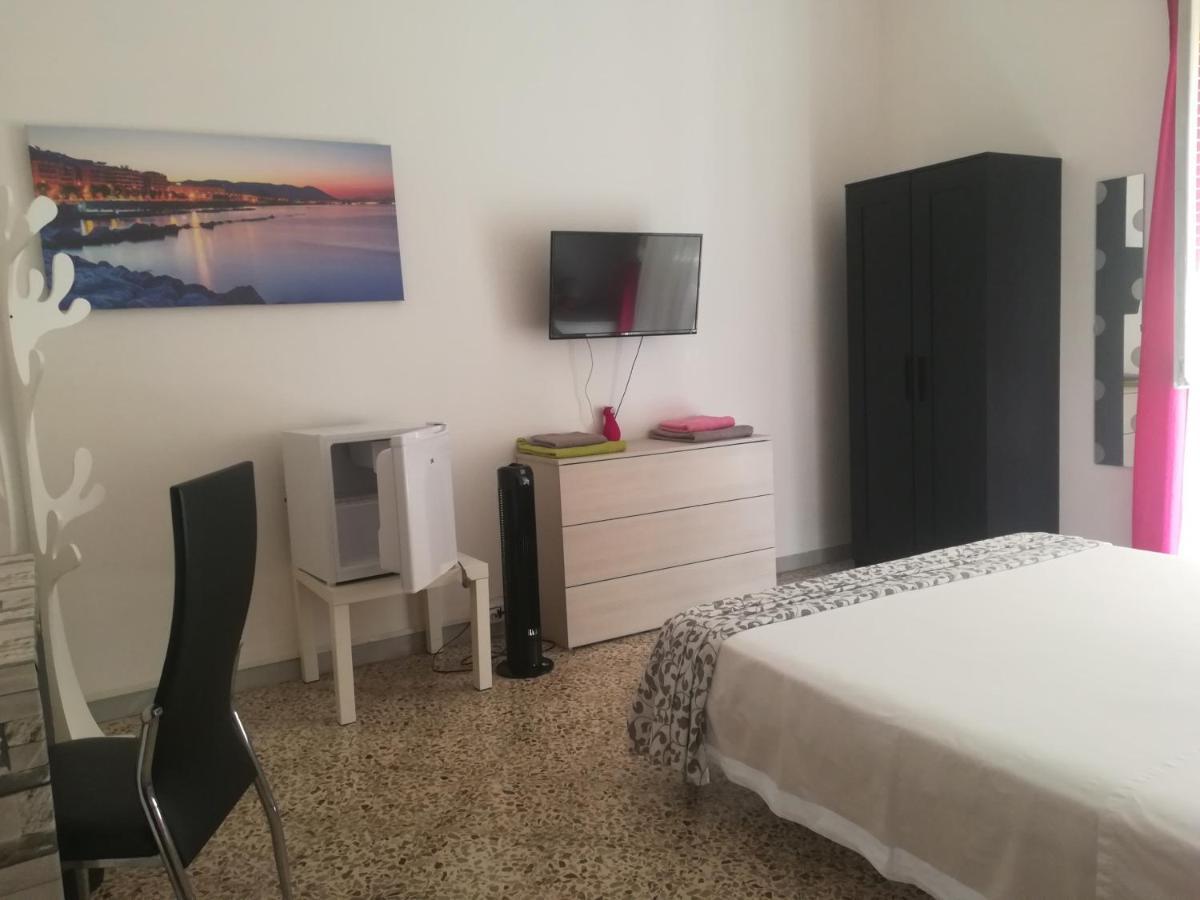 B&B Metro Salerno Buitenkant foto
